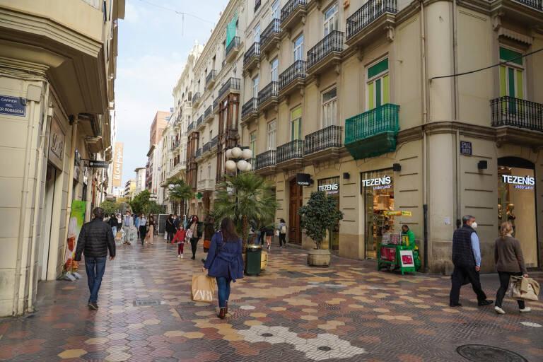 Asesoramos en la compraventa de un local de Cortefiel en Valencia